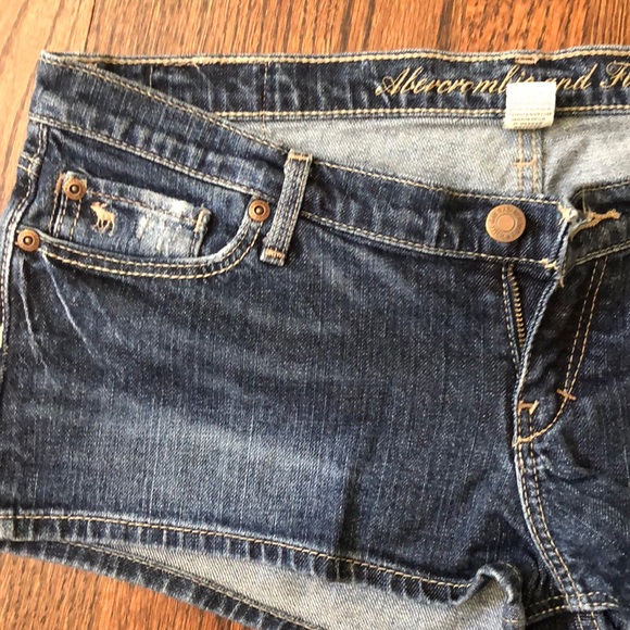 Abercrombie Jean shorts size 8 - Picture 2 of 4